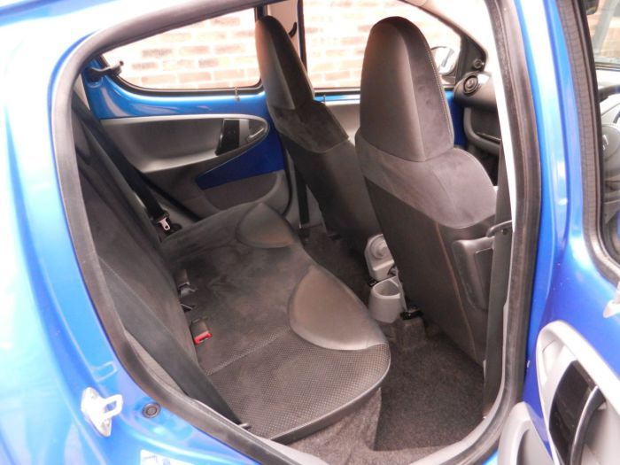 2010 Citroen C1 1.0i VTR+ 5dr image 7