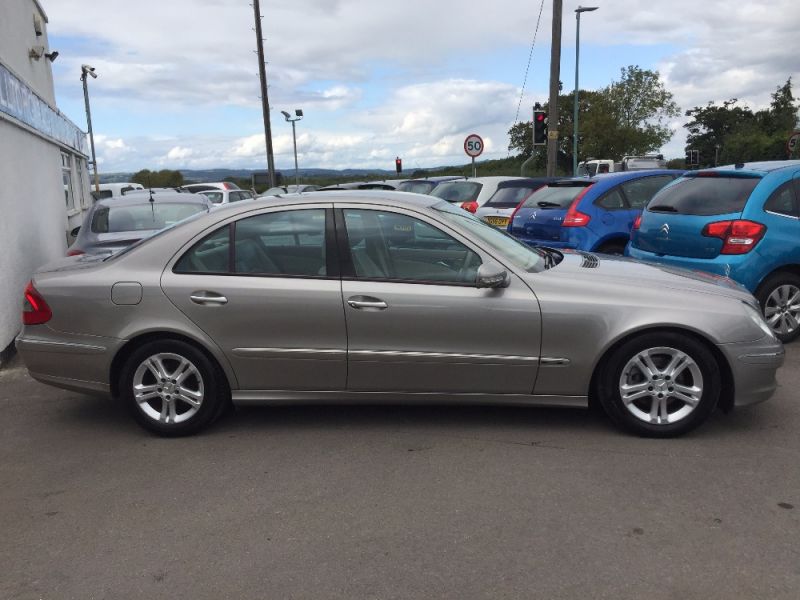 2007 Mercedes E220 2.2 CDI image 2