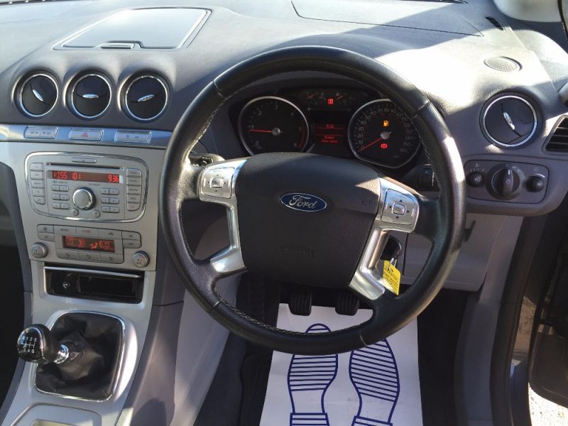 2008 Ford S-Max Zetec 2.0 TDCI image 6