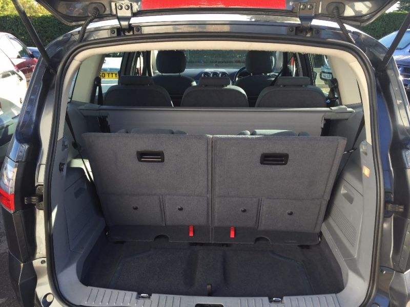 2008 Ford S-Max Zetec 2.0 TDCI image 10