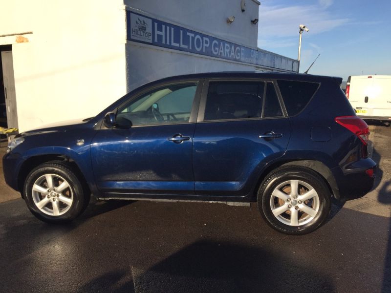 2008 Toyota RAV4 XT-R 2.2 D-4D 5dr image 5