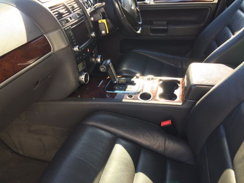 2005 Volkswagen Touareg TDI SE image 5