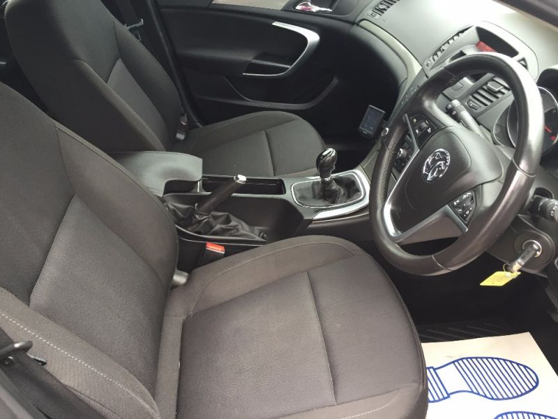 2009 Vauxhall Insignia 2.0 CDTI 5dr image 5