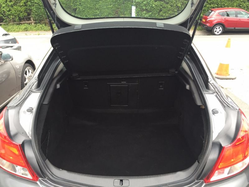 2009 Vauxhall Insignia 2.0 CDTI 5dr image 8