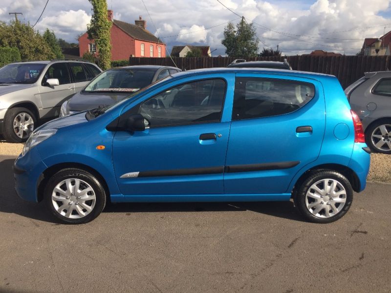 2014 Suzuki Alto 1.0 SZ 5dr image 4