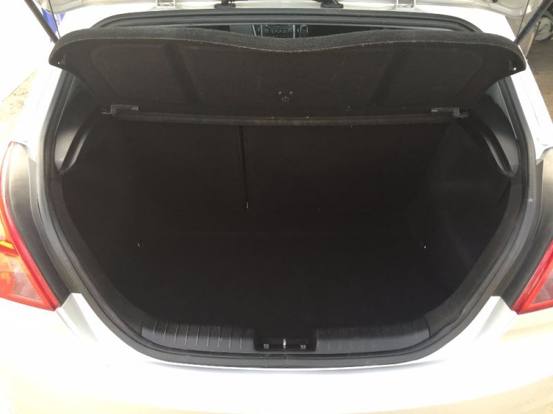 2009 Kia Ceed 1.6 Sport 3dr image 9