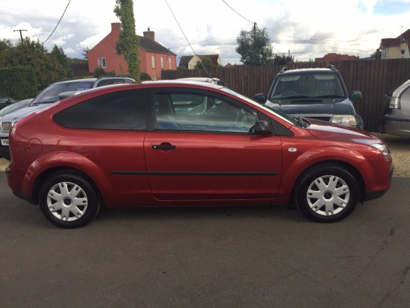 2007 Ford Focus 1.4 SE 3dr image 2