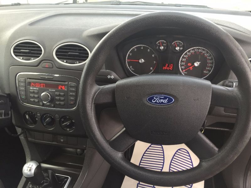 2007 Ford Focus 1.4 SE 3dr image 5