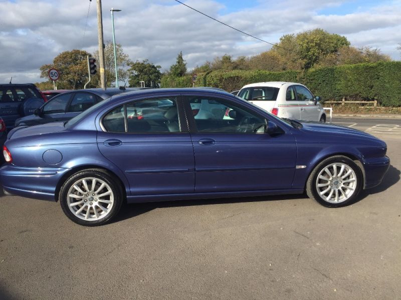 2004 Jaguar X-Type 2.0 D Sport image 2