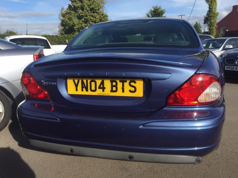 2004 Jaguar X-Type 2.0 D Sport image 3