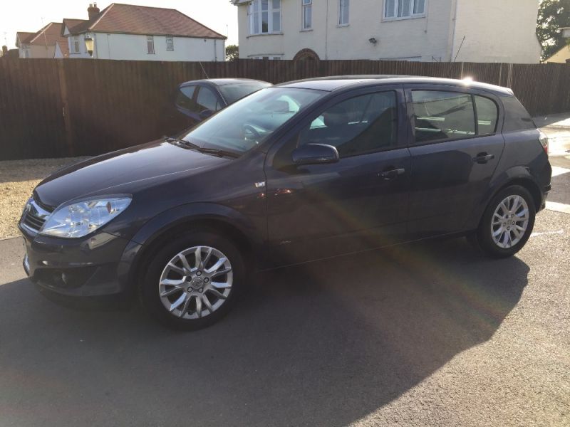 2009 Vauxhall Astra 1.6 5dr image 2