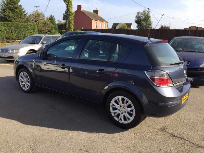 2009 Vauxhall Astra 1.6 5dr image 3