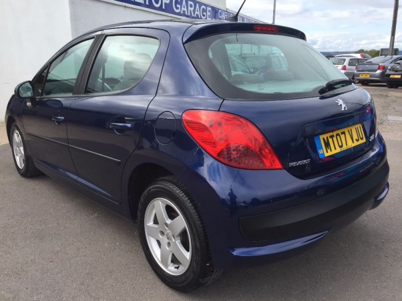 2007 Peugeot 207 1.4 SE 16V 5dr image 5