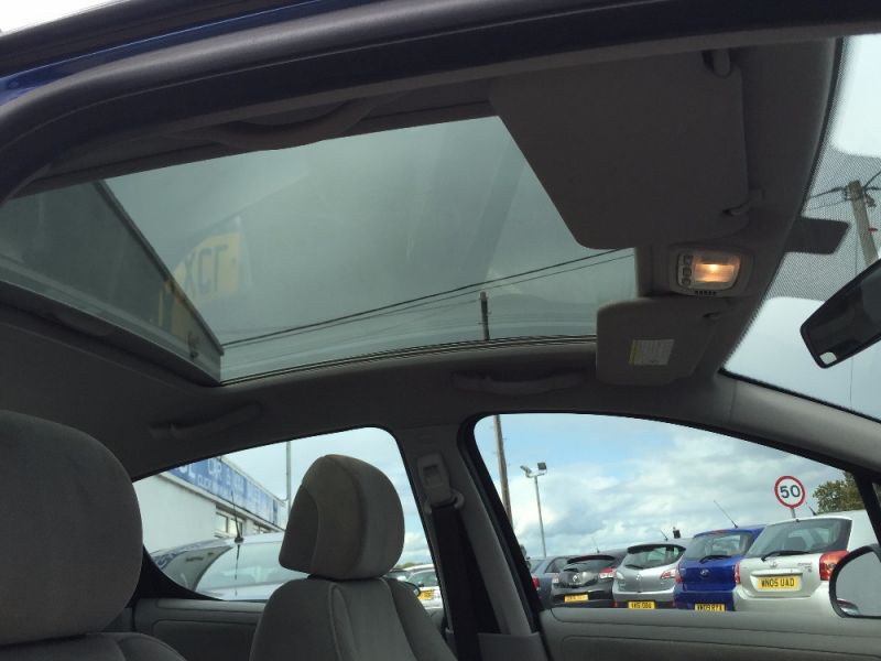 2007 Peugeot 207 1.4 SE 16V 5dr image 9