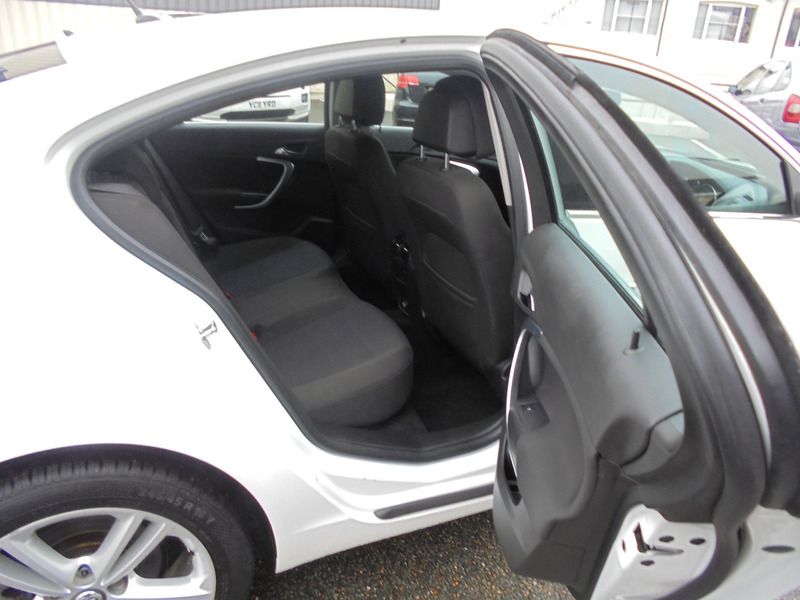 2009 Vauxhall Insignia 1.8I 16V VVT SRI image 8