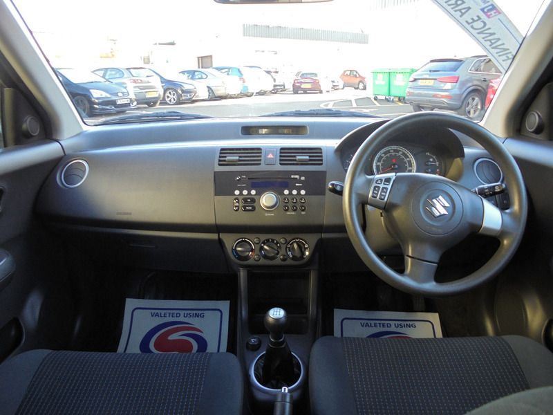 2007 Suzuki Swift 1.5 GLX image 8