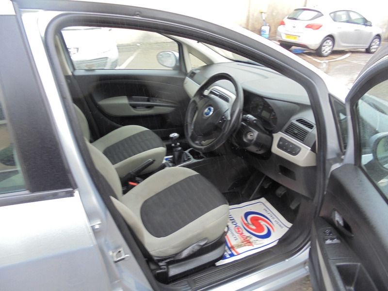 2007 Fiat Punto 1.2 image 8