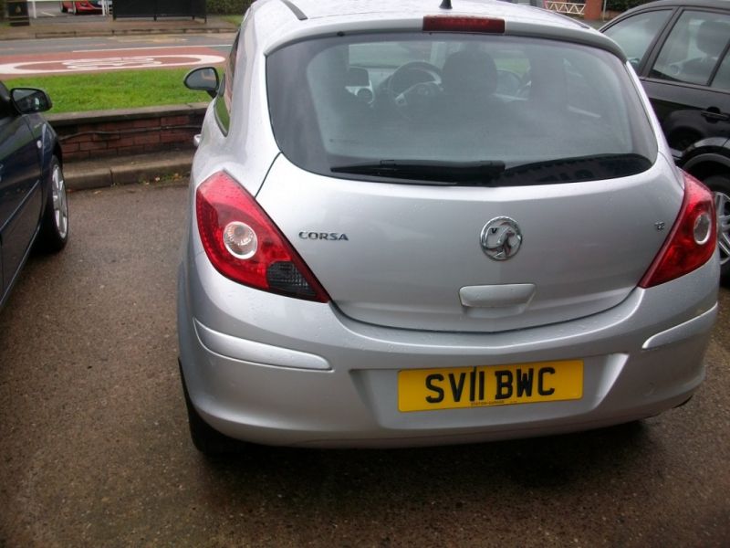 2011 Vauxhall Corsa 1.2 3dr image 4