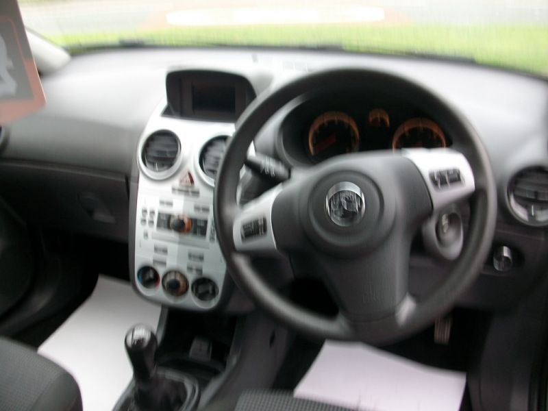 2011 Vauxhall Corsa 1.2 3dr image 7