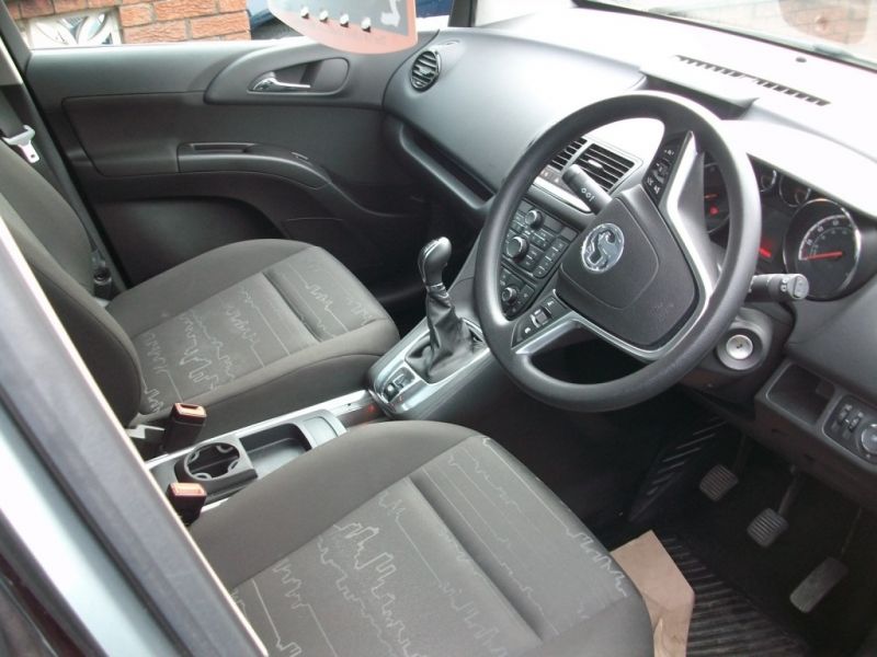 2010 Vauxhall Meriva 1.4 5dr image 4