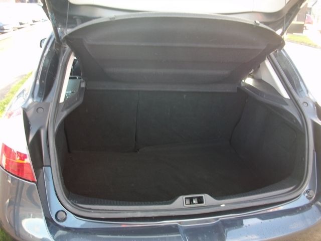 2009 Renault Megane 1.6 Dynamique VVT 5dr image 5