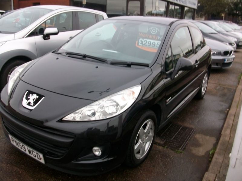 2009 Peugeot 207 1.4 Verve 3dr image 3