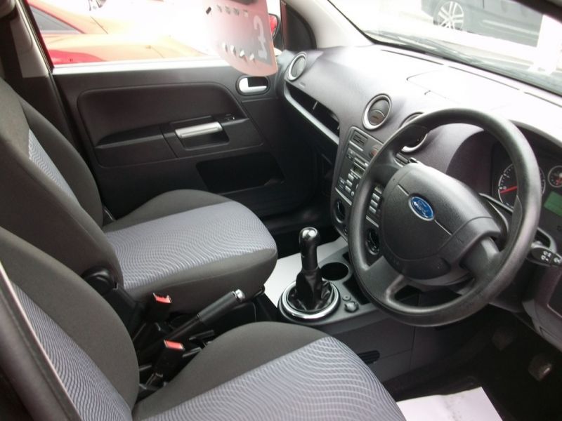 2007 Ford Fusion 1.4 Zetec 5dr image 5