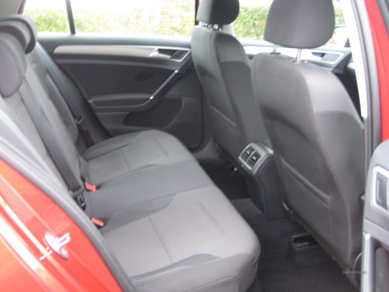 2015 Volkswagen Golf 1.6 TDI image 6