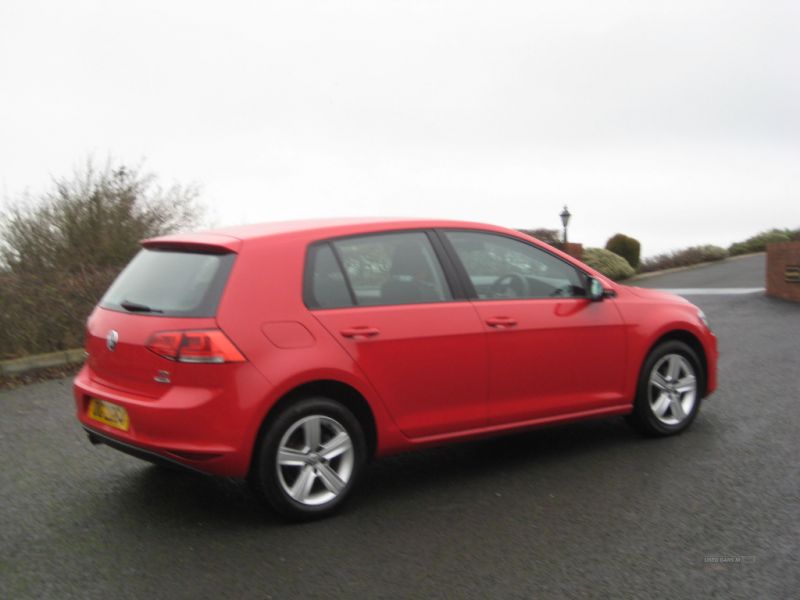 2014 Volkswagen Golf 1.6 TDI image 3