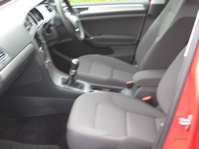 2014 Volkswagen Golf 1.6 TDI image 4