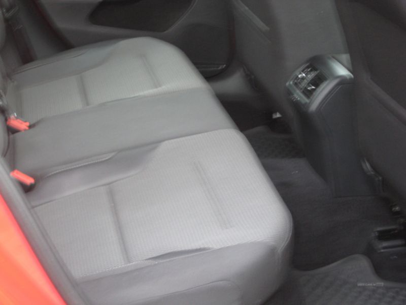 2014 Volkswagen Golf 1.6 TDI image 6