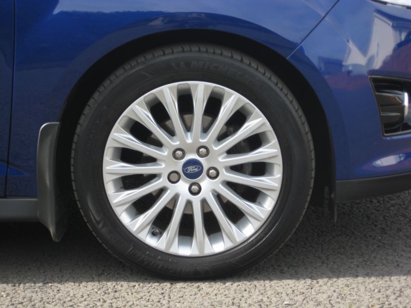 2014 Ford C-max 1.6 TDCI image 9