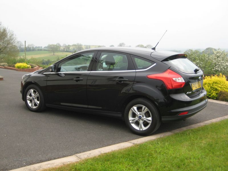 2014 Ford Focus ZETEC TDCI image 3