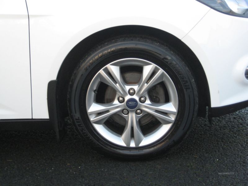 2013 Ford Focus 1.6 Zetec image 9