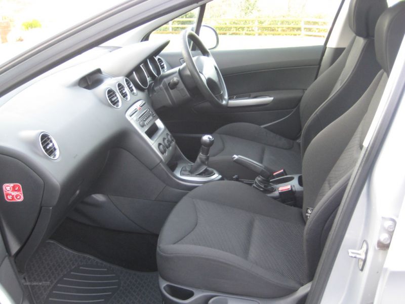 2008 Peugeot 308 1.6 S HDI image 4