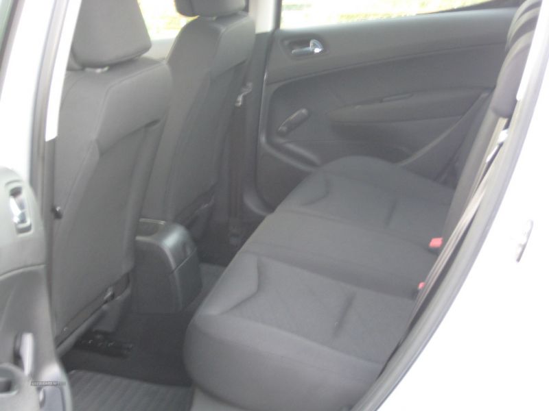2008 Peugeot 308 1.6 S HDI image 5