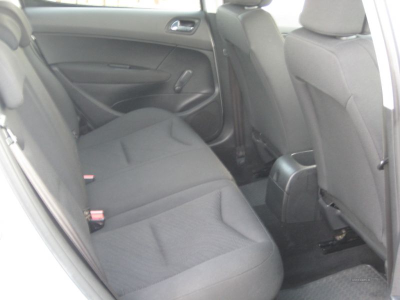 2008 Peugeot 308 1.6 S HDI image 6