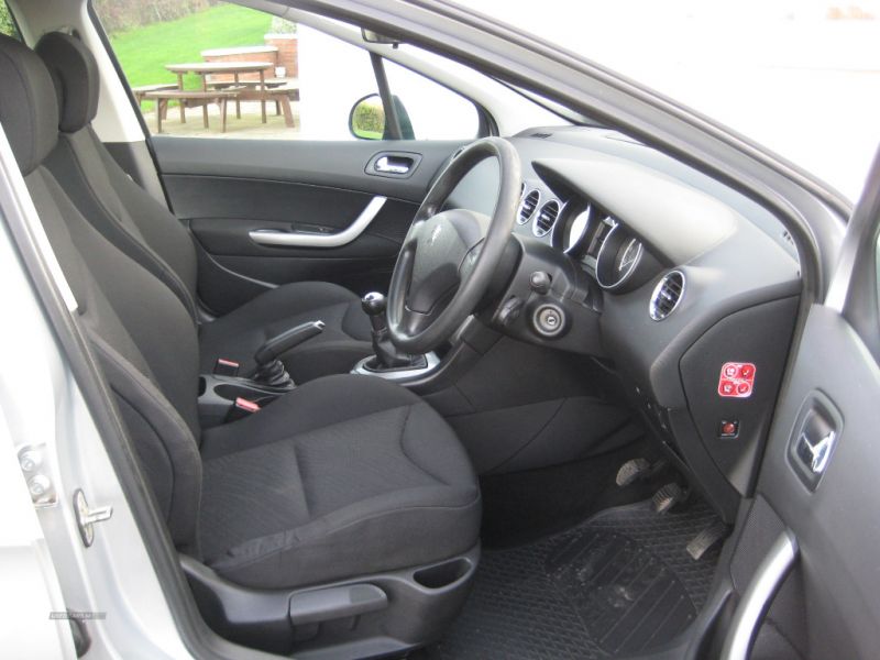 2008 Peugeot 308 1.6 S HDI image 7