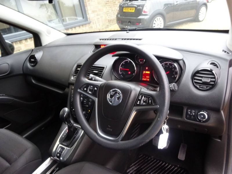 2011 Vauxhall Meriva 1.7 CDTI 16V 5dr image 7