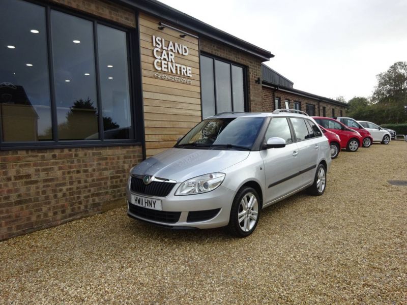 2011 Skoda Fabia 1.2 12V SE image 2