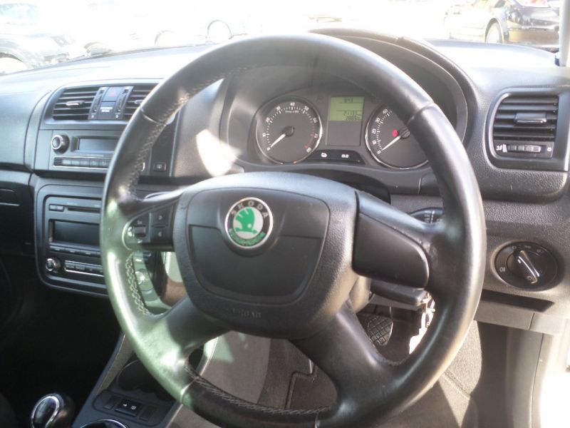 2011 Skoda Fabia 1.2 12V SE image 7