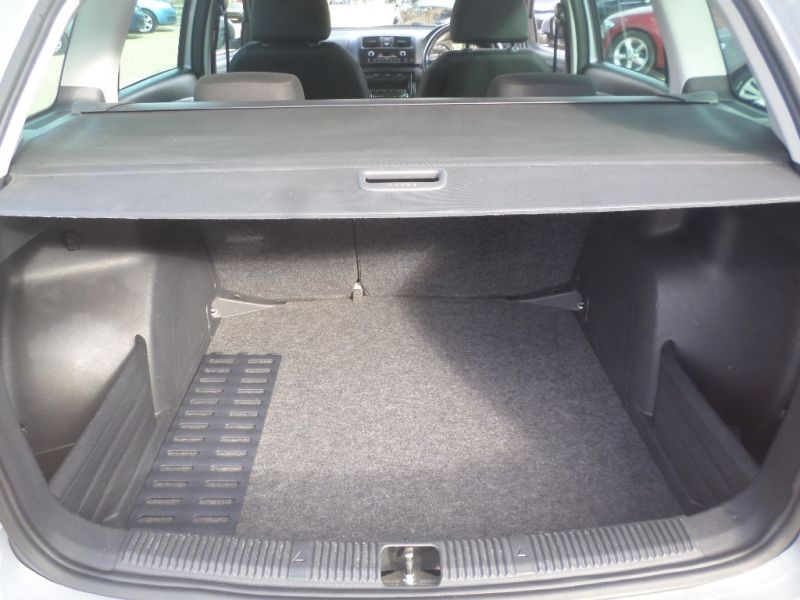 2011 Skoda Fabia 1.2 12V SE image 10