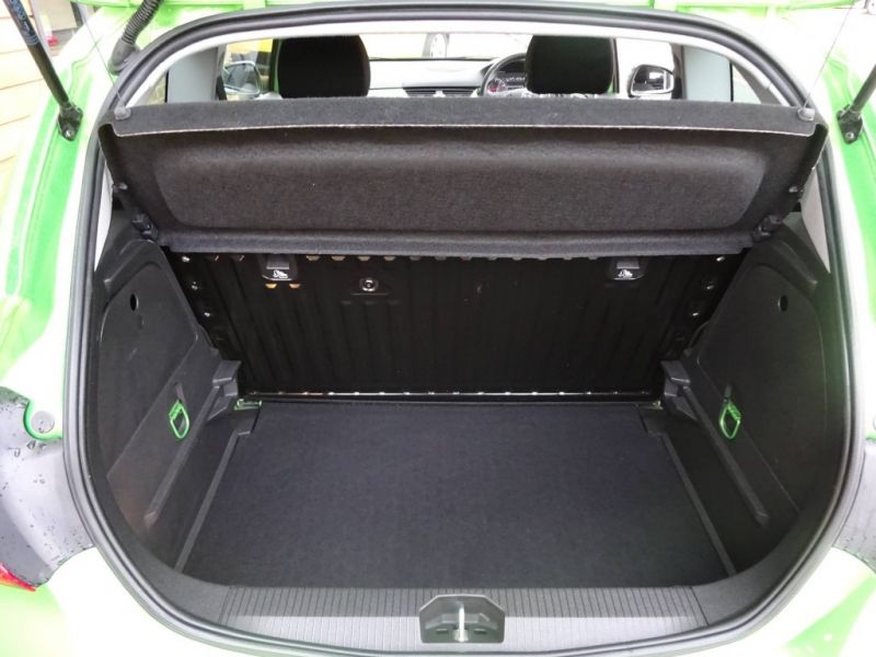 2015 Vauxhall Corsa 1.4 3dr image 8