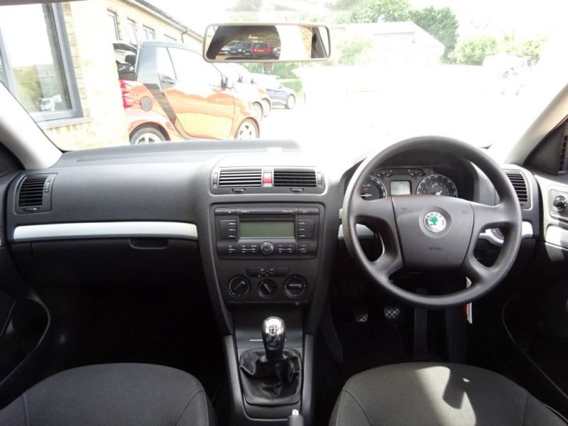 2007 Skoda Octavia 1.9 TDI 5dr image 5