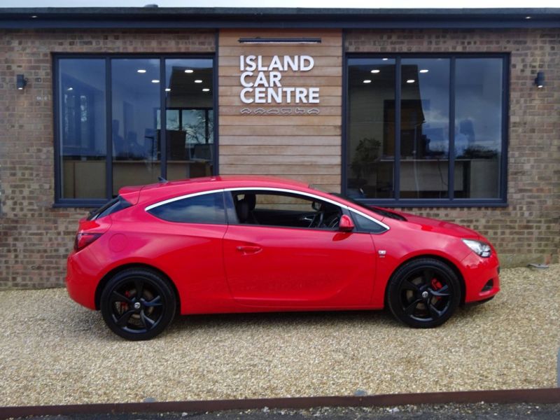 2013 Vauxhall Astra GTC 1.6T 16V 3dr image 1