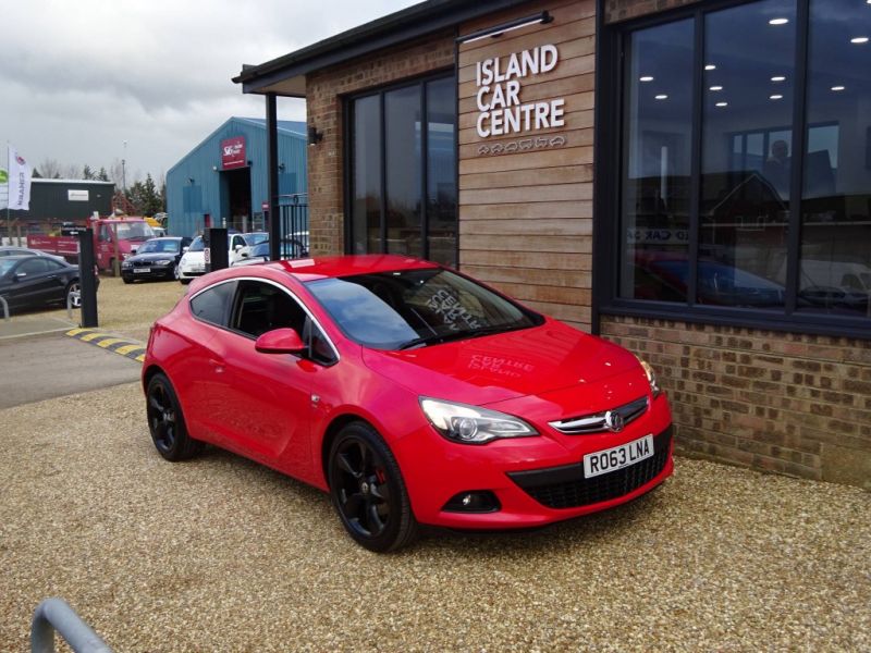 2013 Vauxhall Astra GTC 1.6T 16V 3dr image 2