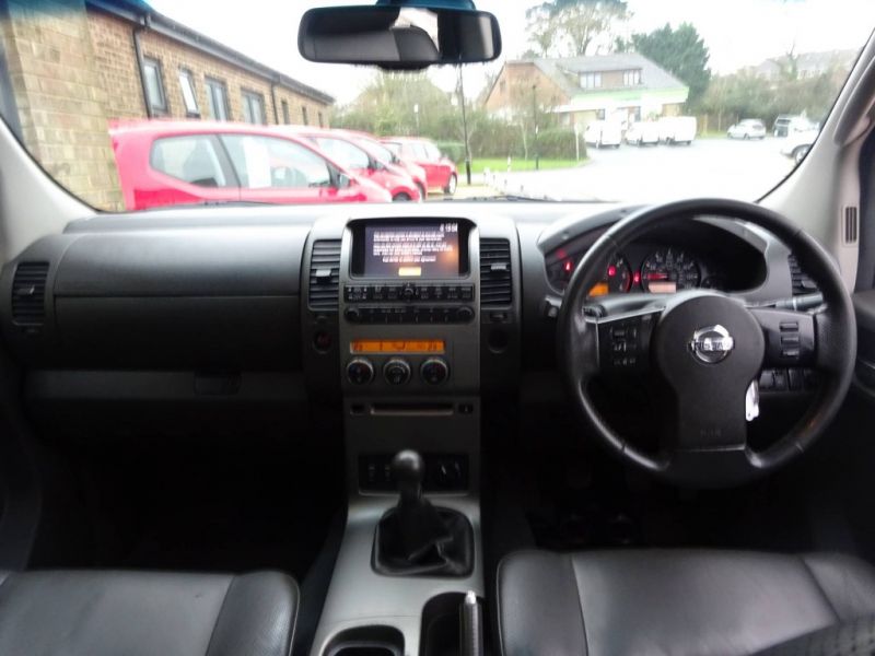 2009 Nissan Navara Expedition LWD 2.5 image 7