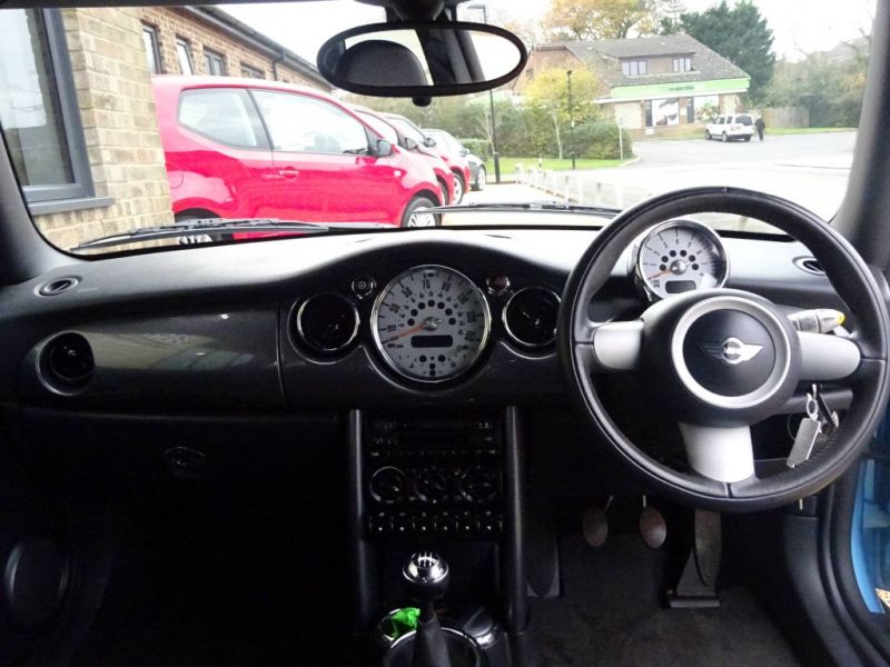 MINI Cooper 1.6 3dr image 5