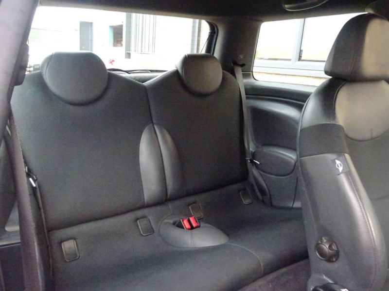 MINI Cooper 1.6 3dr image 7