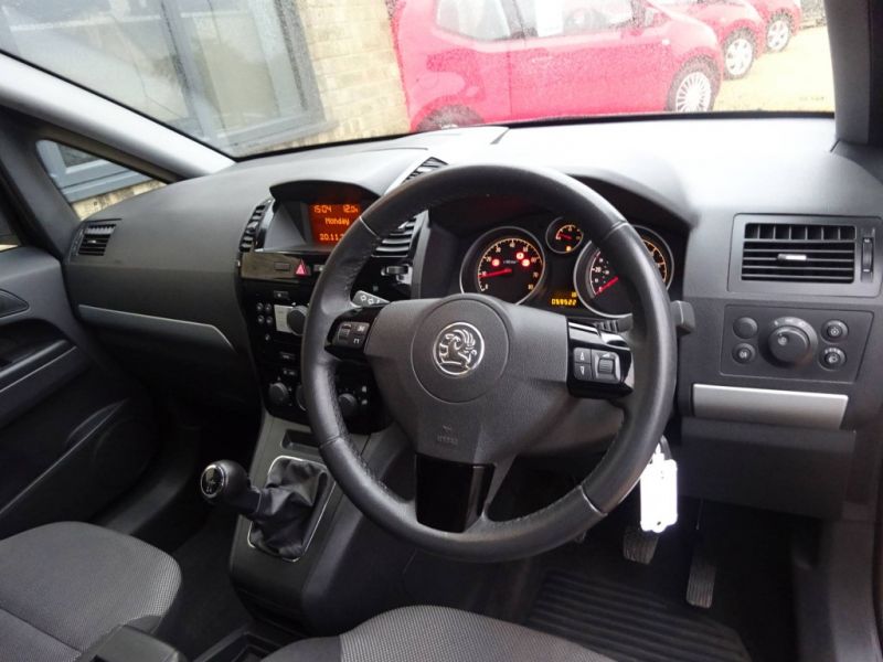 2011 Vauxhall Zafira 1.6I 5dr image 6